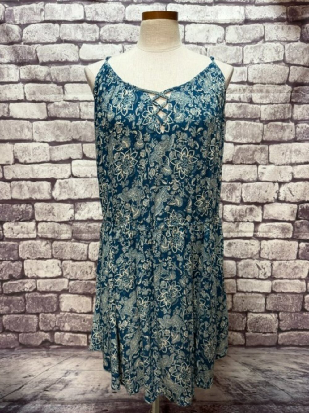 America Eagle Green & Ivory Sleeveless Dress Size XXL
